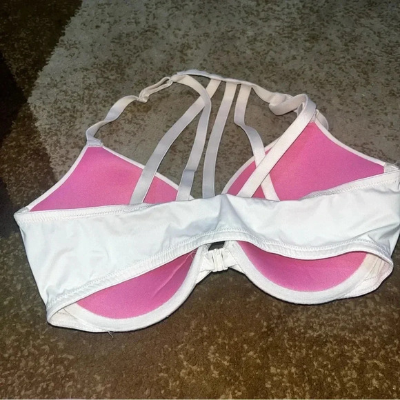 VICTORIA SECRET BRA - Picture 2 of 3
